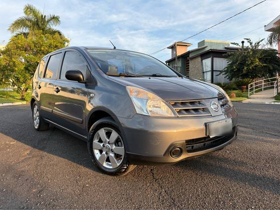 NISSAN LIVINA 1.8 S 16V FLEX 4P AUTOMÁTICO